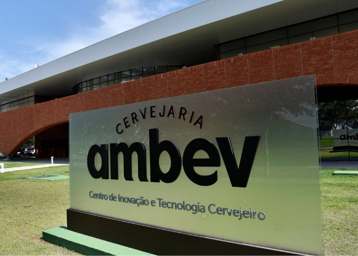 Ambev mesas e cadeiras